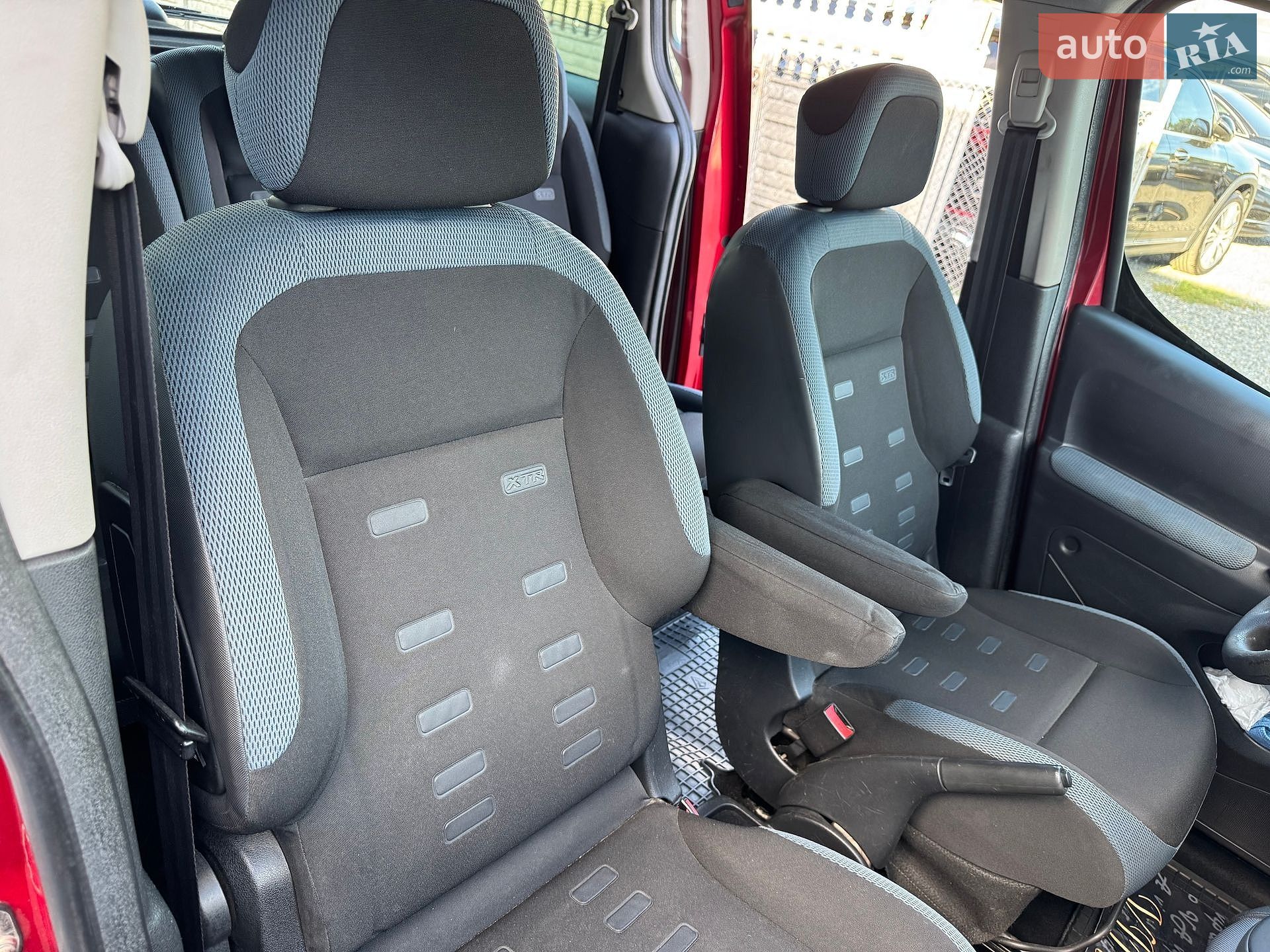 CITROEN BERLINGO 2011 VIN VF77J9HP8BJ846426 фото оголошення 20 з 99