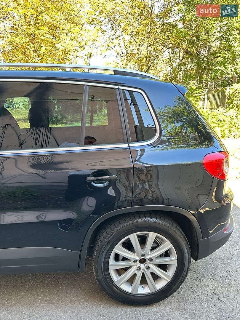Volkswagen Tiguan 2009 VIN WVGBV7AX8AW515854 фото оголошення 11 з 50