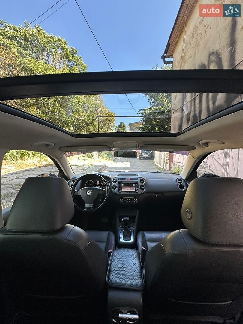 Volkswagen Tiguan 2009 VIN WVGBV7AX8AW515854 фото оголошення 50 з 50