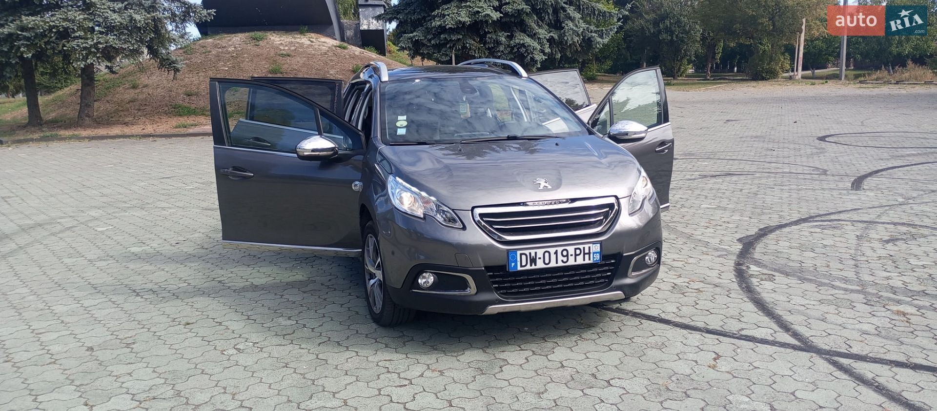 Peugeot 2008 2015 VIN VF3CUBHXMFY118245 фото оголошення 5 з 49