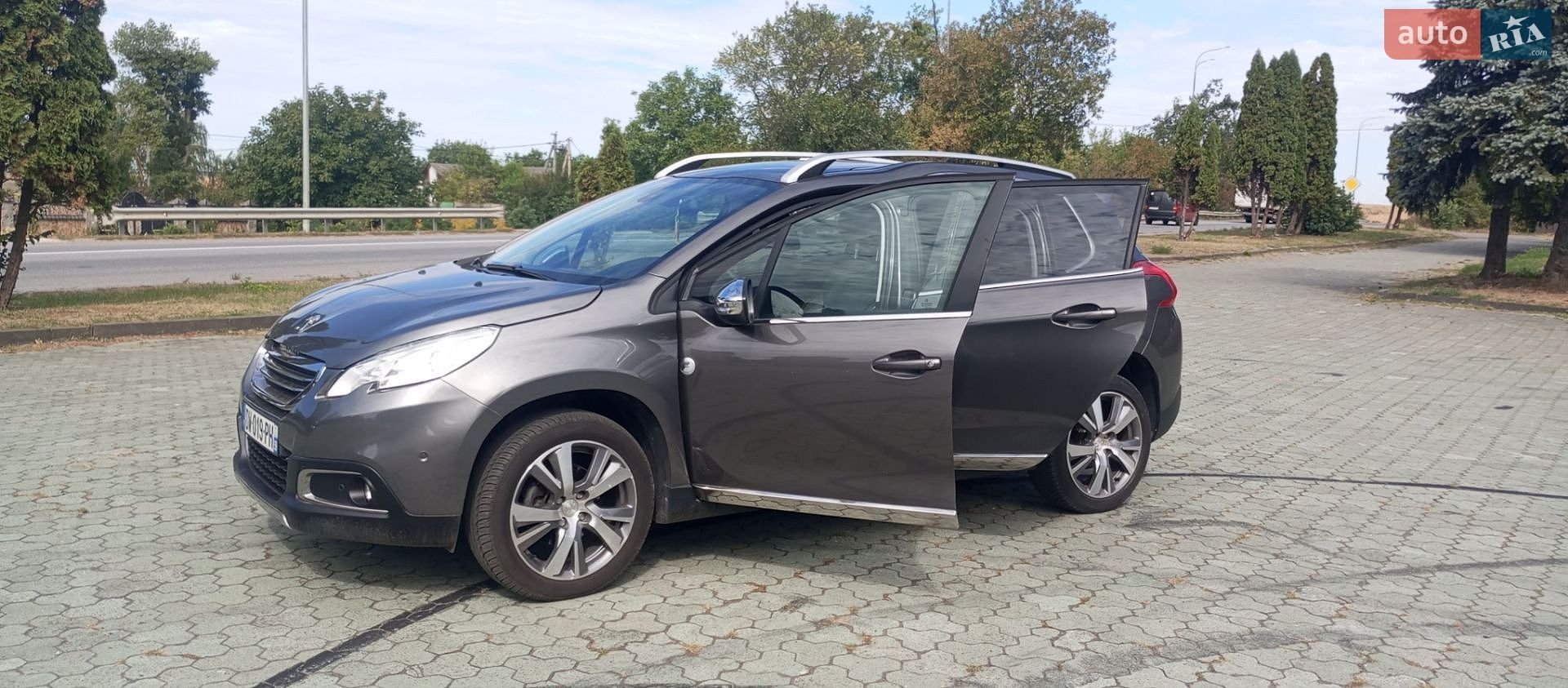 Peugeot 2008 2015 VIN VF3CUBHXMFY118245 фото оголошення 2 з 49
