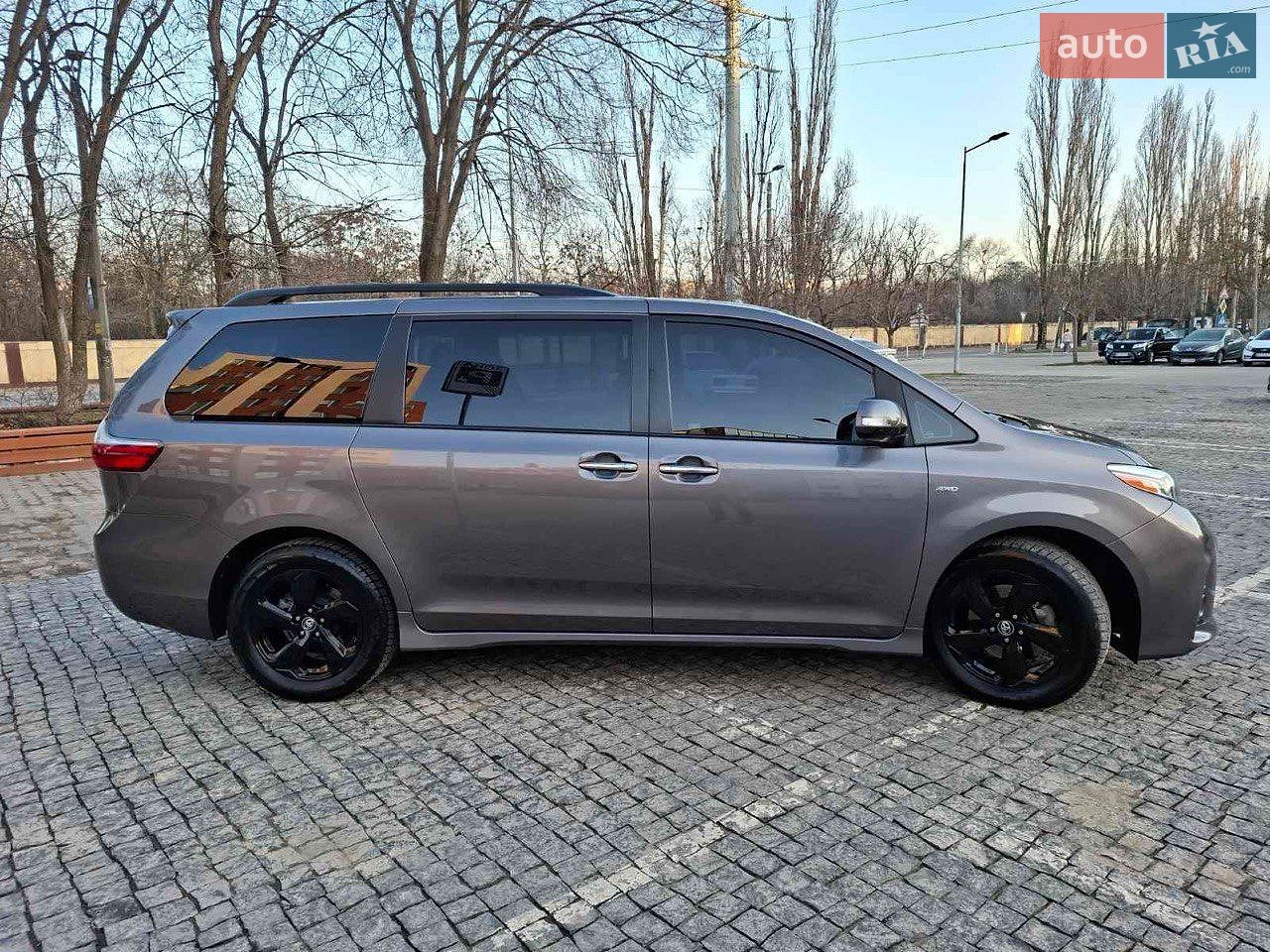 Toyota Sienna 2019 VIN 5TDDZ3DC6LS237123 фото оголошення 12 з 29