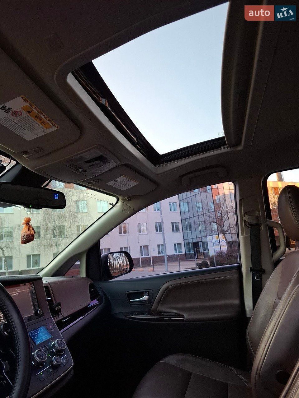 Toyota Sienna 2019 VIN 5TDDZ3DC6LS237123 фото оголошення 20 з 29