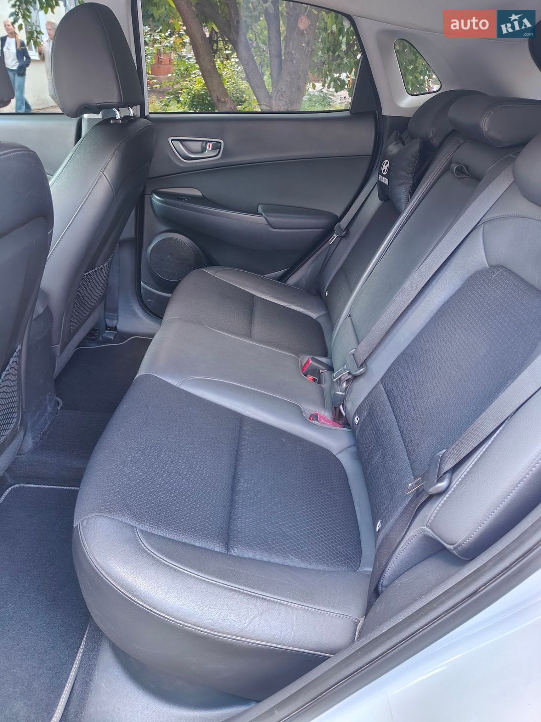 Hyundai Kona 2019 VIN KMHK281HFKU041269 фото оголошення 4 з 17