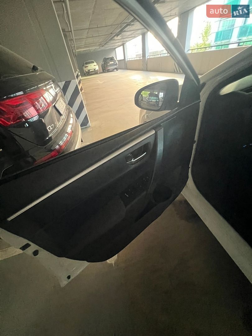 Toyota Corolla 2017 VIN NMTBB9JE80R202193 фото оголошення 12 з 13