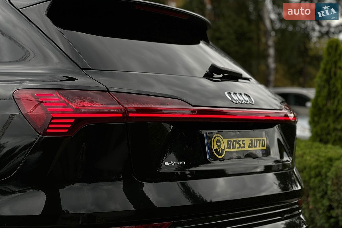 Audi e-tron 2019 VIN WA1VAAGE1KB024951 фото оголошення 9 з 34