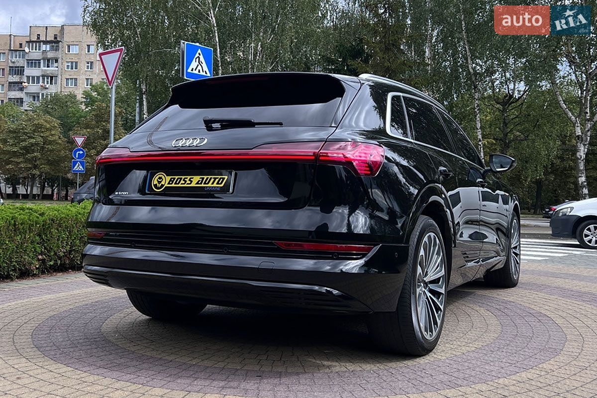 Audi e-tron 2019 VIN WA1VAAGE1KB024951 фото оголошення 14 з 34