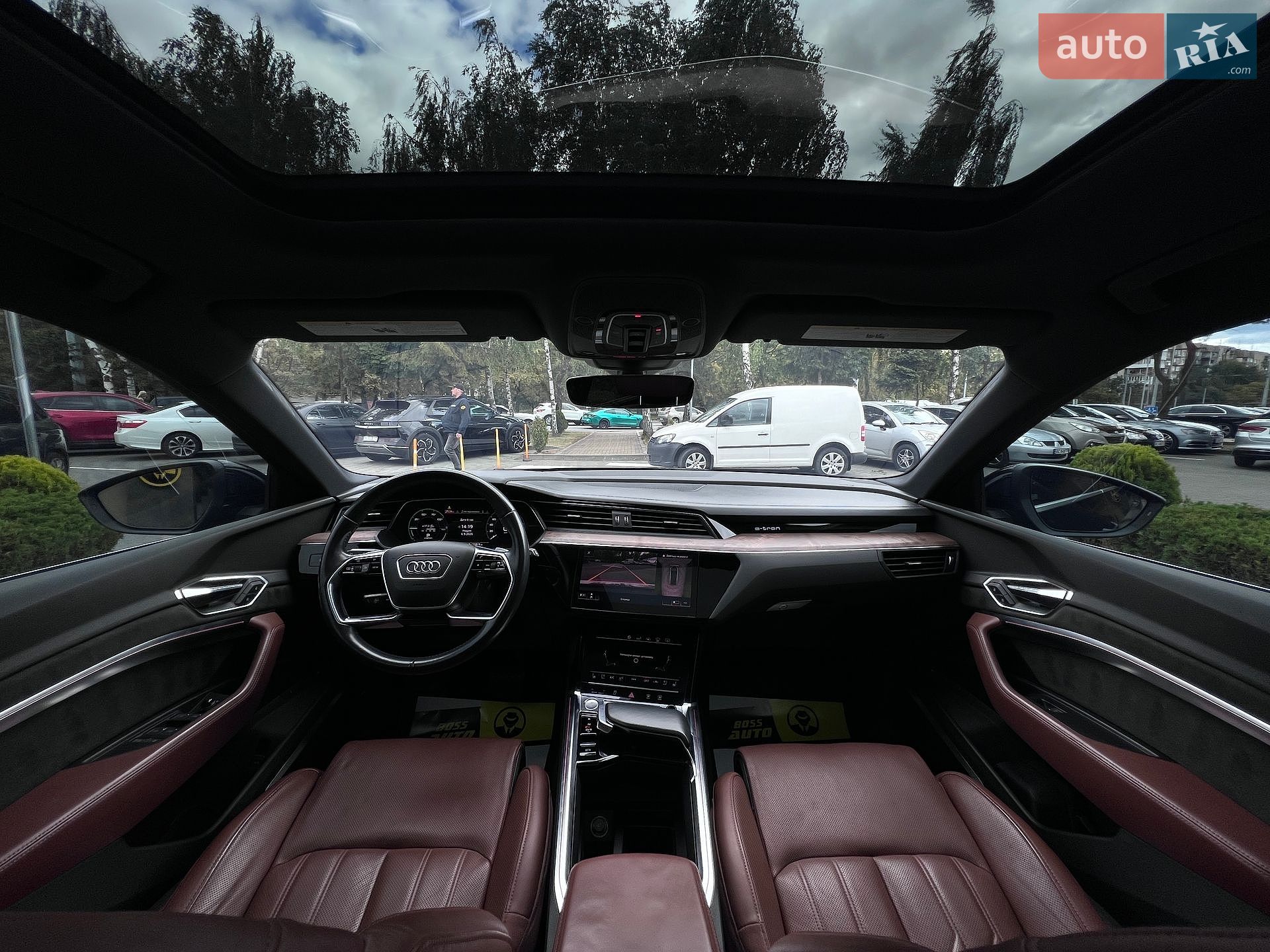 Audi e-tron 2019 VIN WA1VAAGE1KB024951 фото оголошення 19 з 34