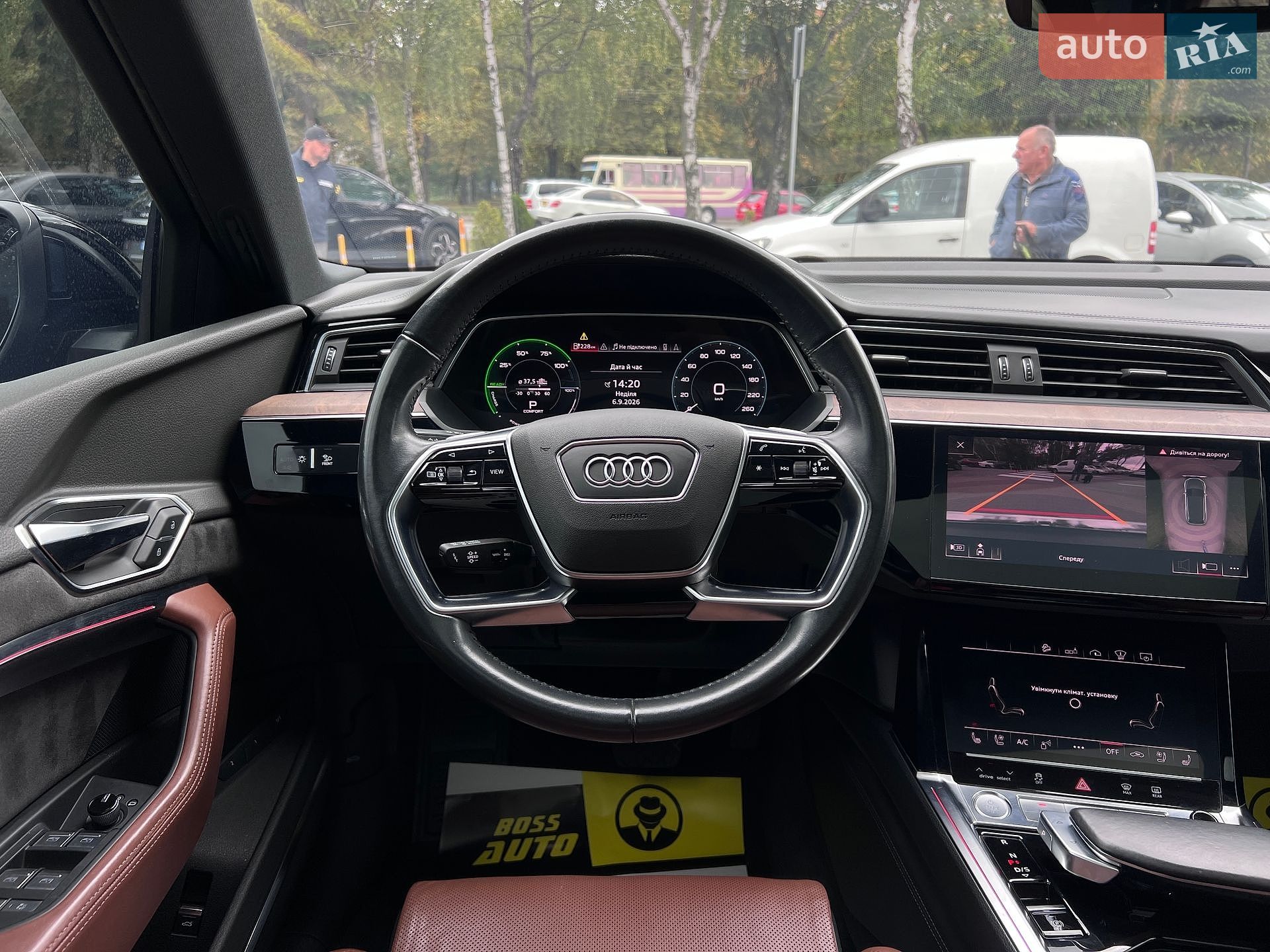 Audi e-tron 2019 VIN WA1VAAGE1KB024951 фото оголошення 21 з 34