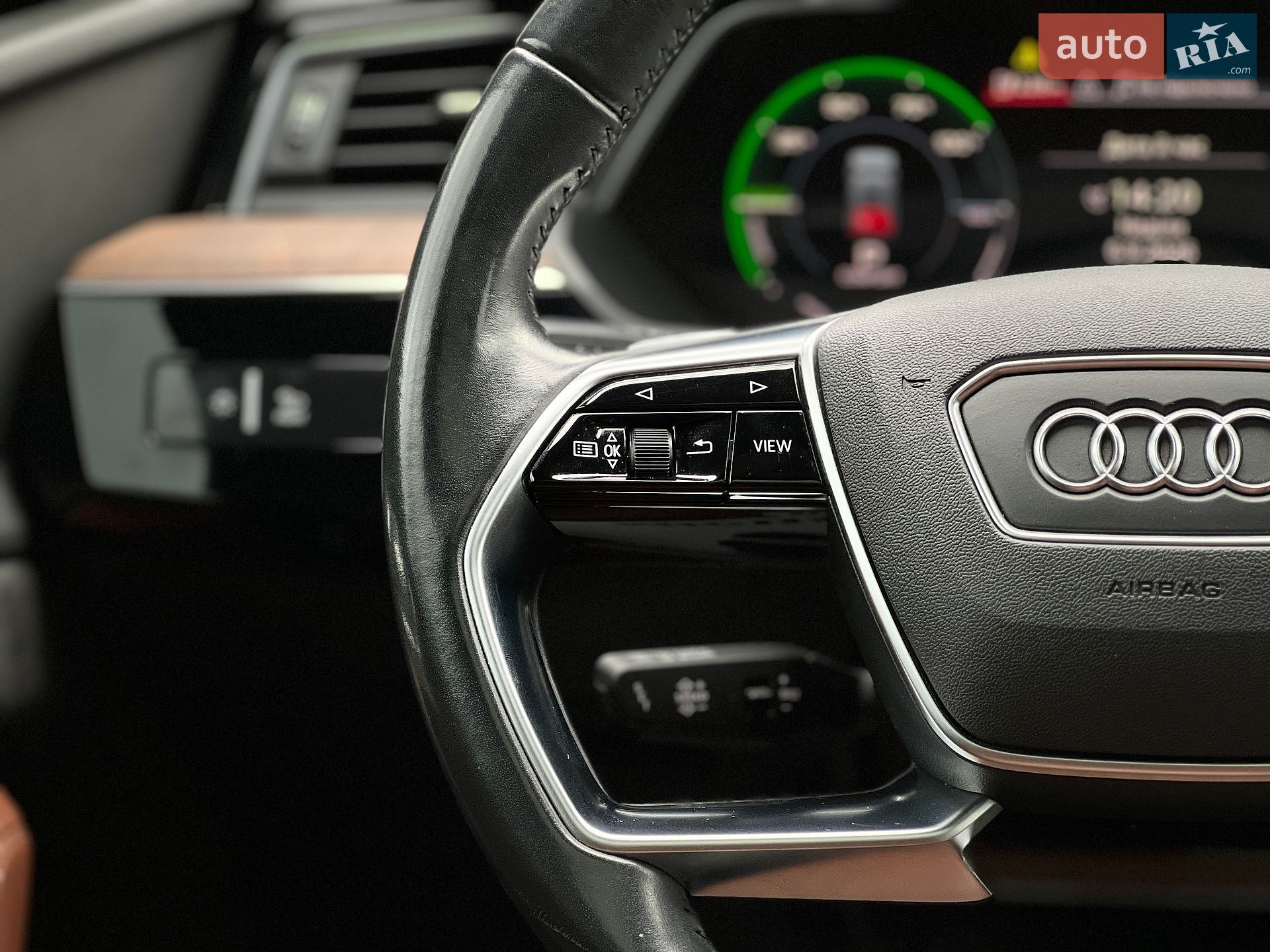 Audi e-tron 2019 VIN WA1VAAGE1KB024951 фото оголошення 22 з 34