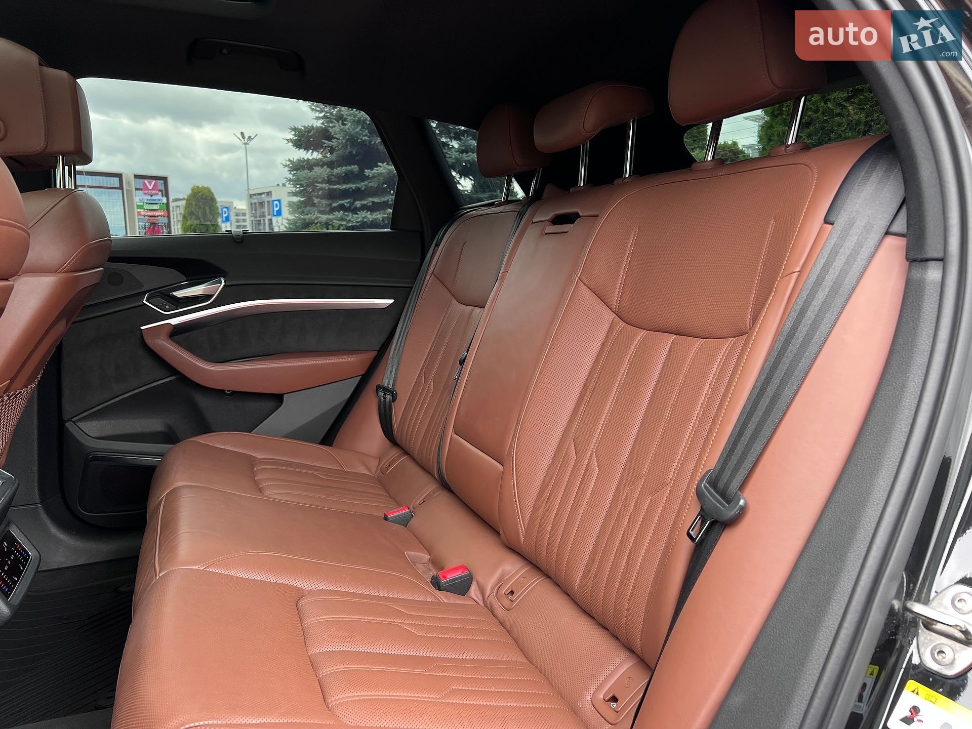 Audi e-tron 2019 VIN WA1VAAGE1KB024951 фото оголошення 34 з 34