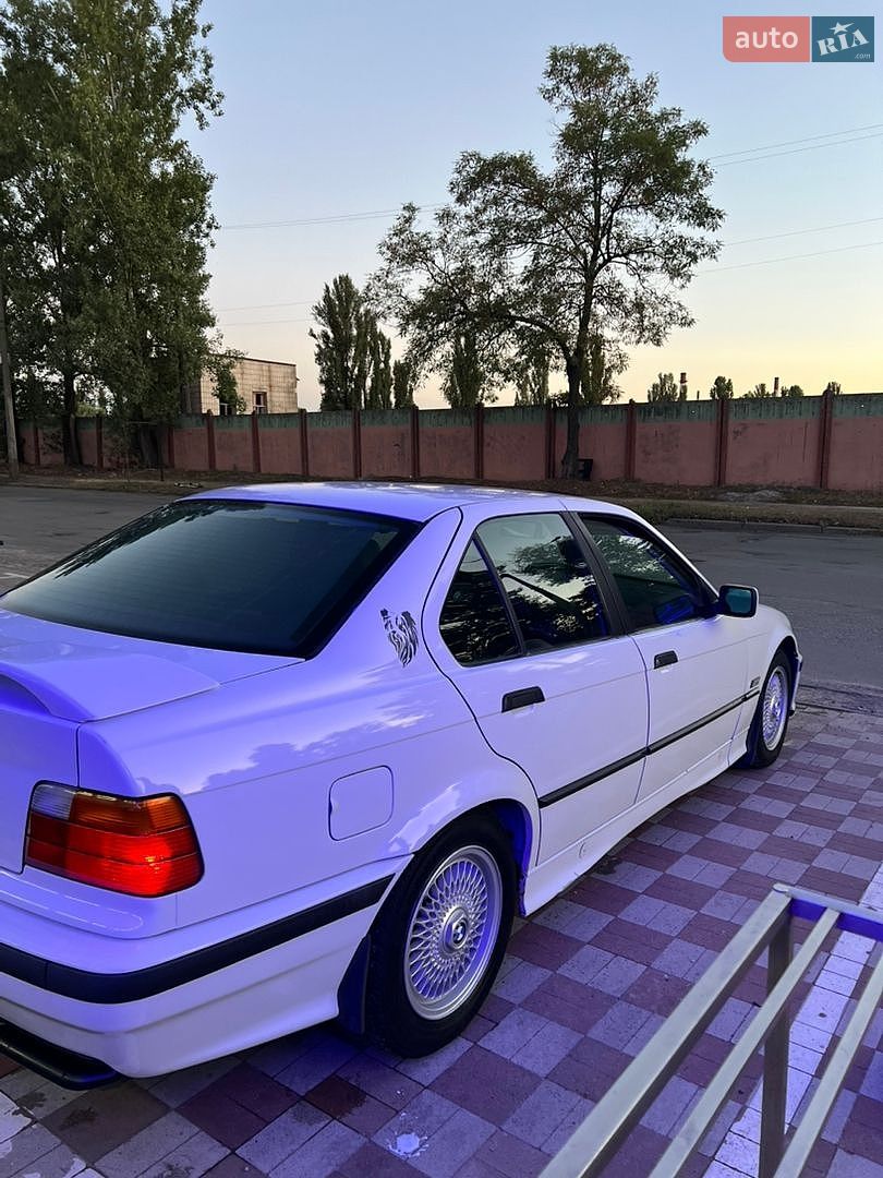 BMW 3 Series 1995 VIN WBAAK510109716196 фото оголошення 6 з 18