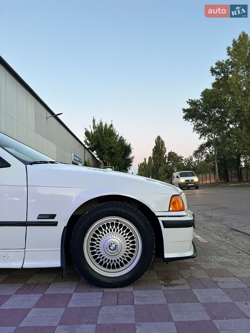 BMW 3 Series 1995 VIN WBAAK510109716196 фото оголошення 3 з 18