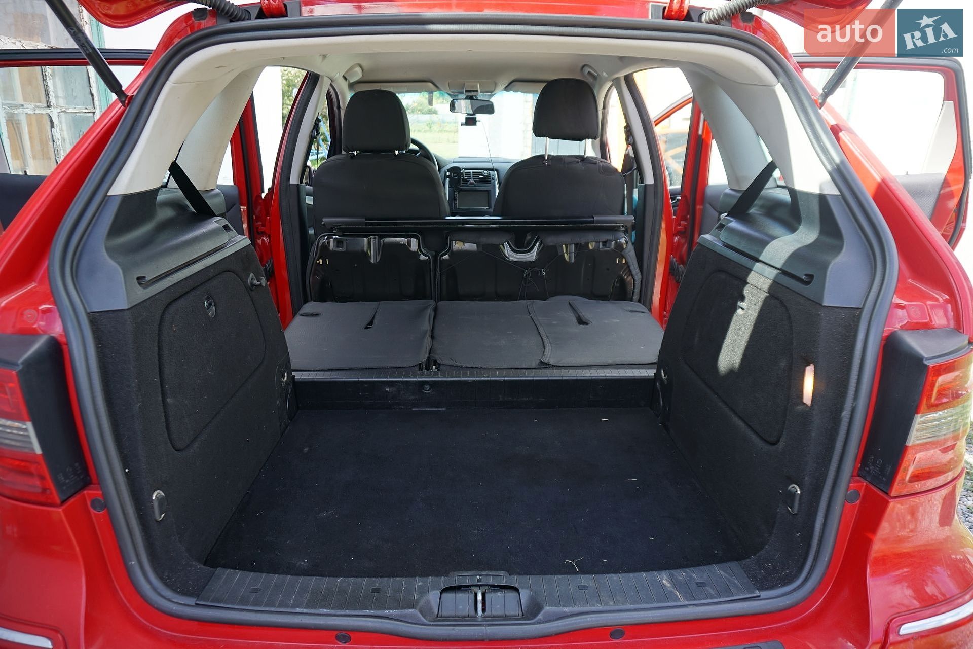 Mercedes-Benz B-Class 2010 VIN WDD2452322J602960 фото оголошення 15 з 36