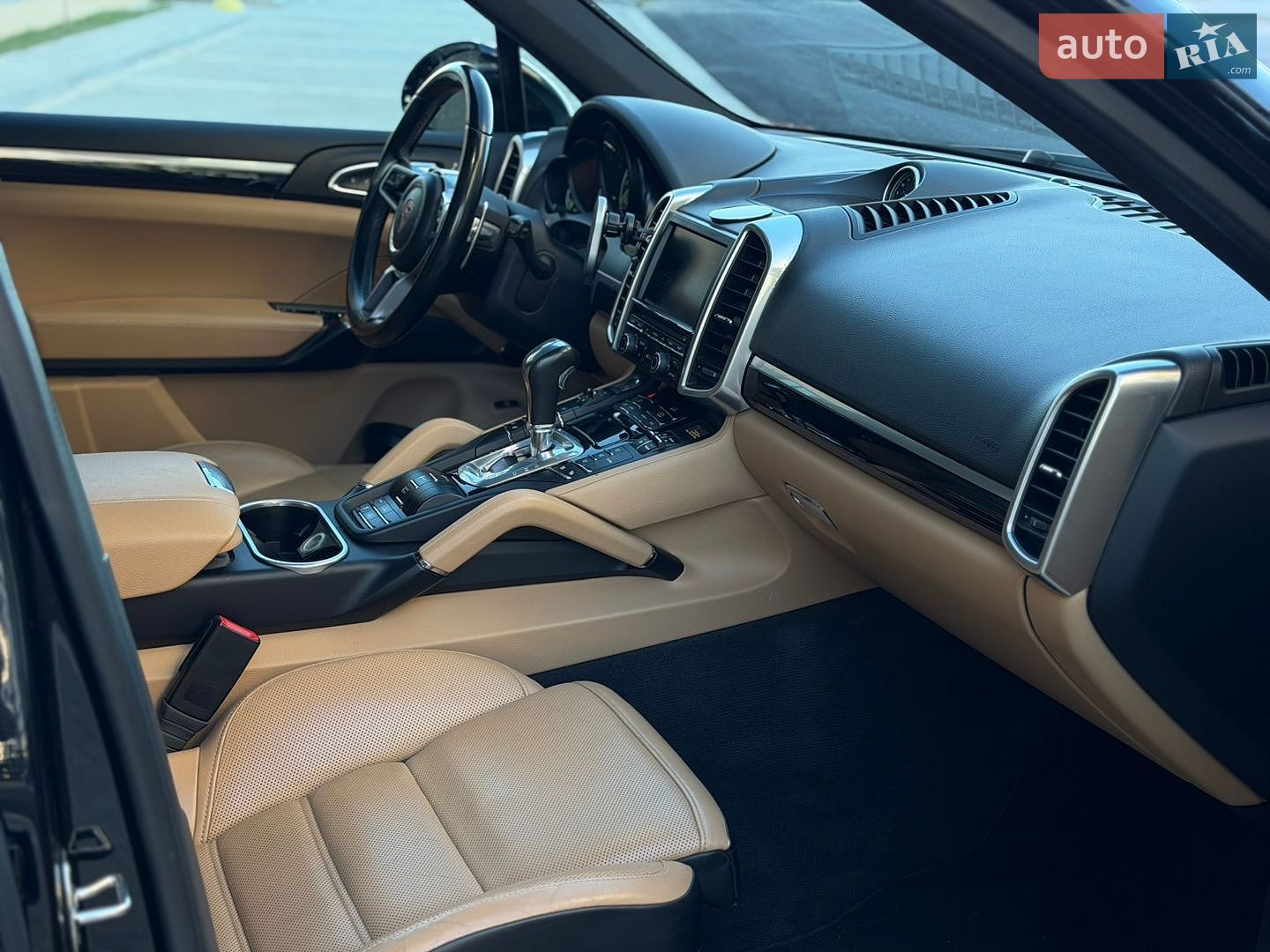 Porsche Cayenne 2016 VIN WP1AE2A20GLA17745 фото оголошення 8 з 52