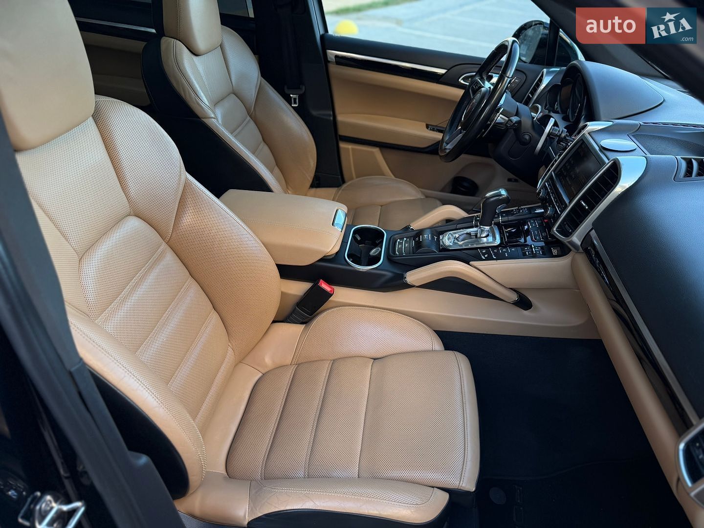 Porsche Cayenne 2016 VIN WP1AE2A20GLA17745 фото оголошення 15 з 52