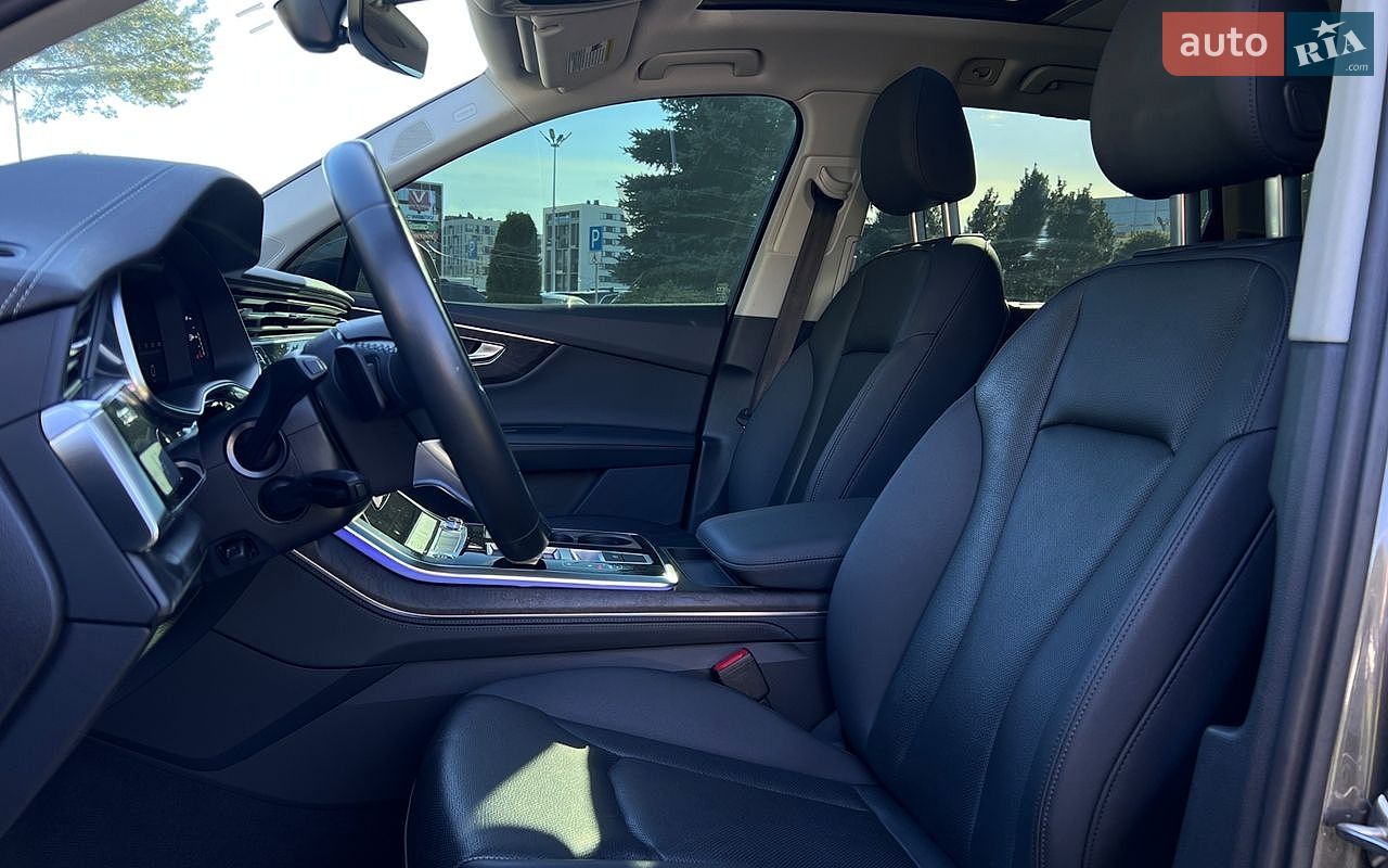 Audi Q7 2023 VIN WA1LXBF73PD020765 фото оголошення 10 з 37