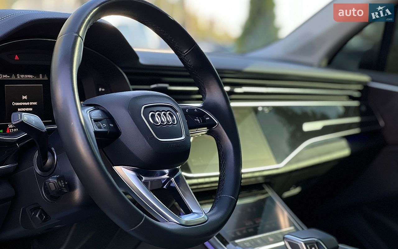 Audi Q7 2023 VIN WA1LXBF73PD020765 фото оголошення 12 з 37