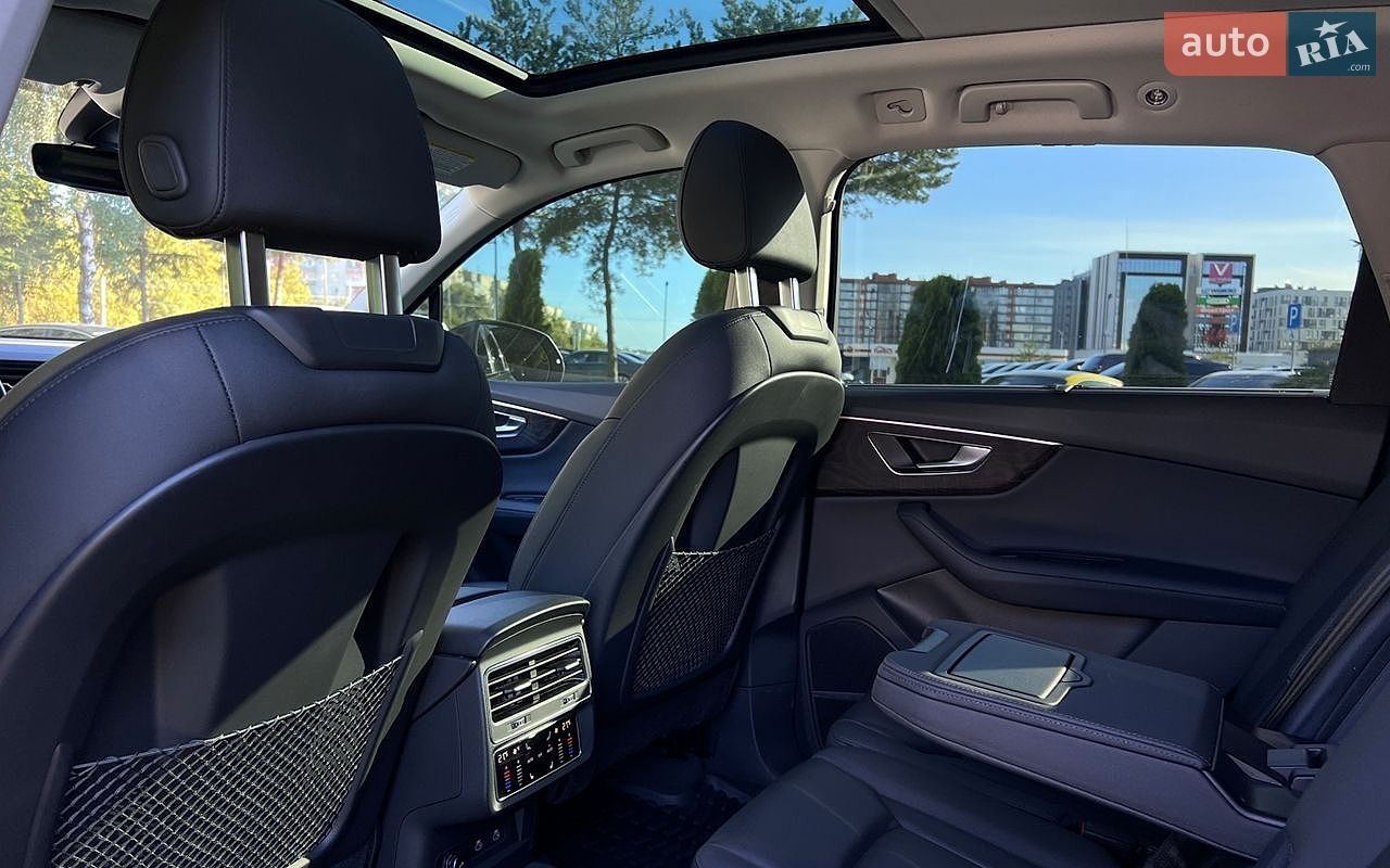 Audi Q7 2023 VIN WA1LXBF73PD020765 фото оголошення 30 з 37