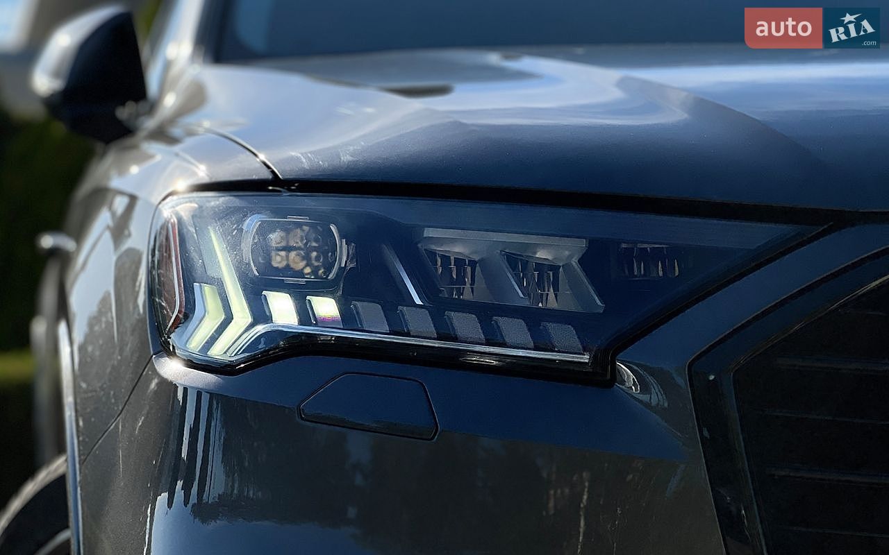 Audi Q7 2023 VIN WA1LXBF73PD020765 фото оголошення 33 з 37