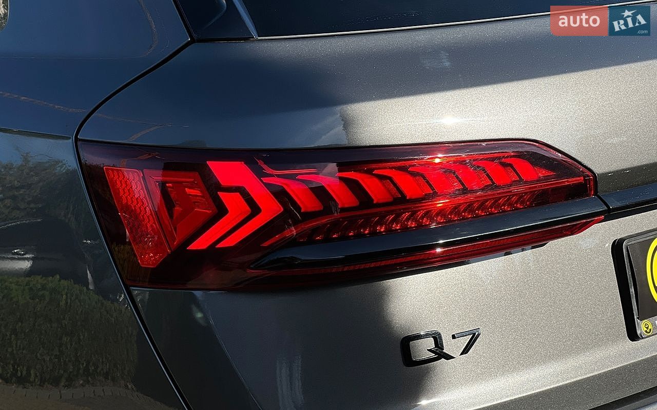 Audi Q7 2023 VIN WA1LXBF73PD020765 фото оголошення 35 з 37