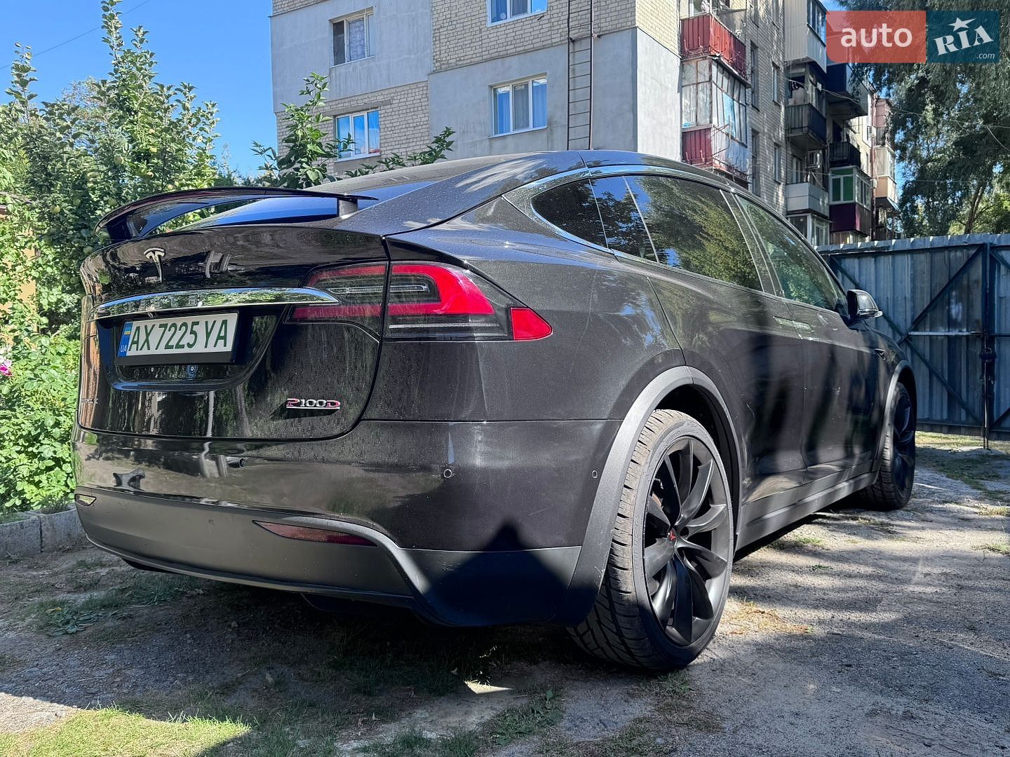 Tesla Model X 2018 VIN 5YJXCBE40JF106271 фото оголошення 14 з 47