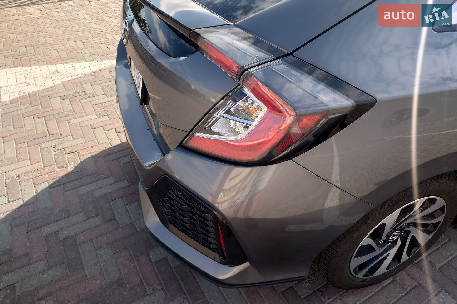 Honda Civic 2019 VIN SHHFK7H3XKU417303 фото оголошення 11 з 19