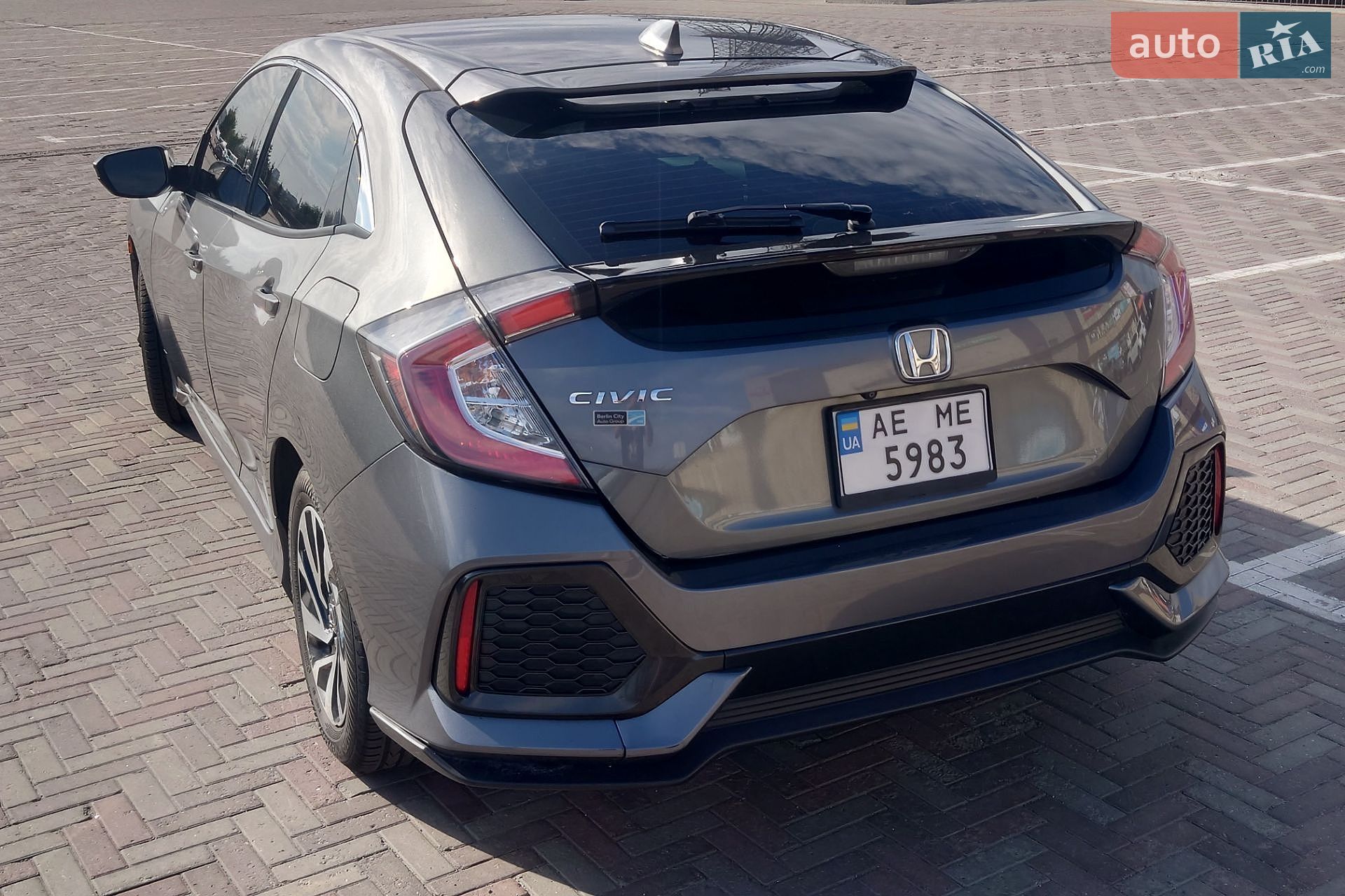 Honda Civic 2019 VIN SHHFK7H3XKU417303 фото оголошення 18 з 19
