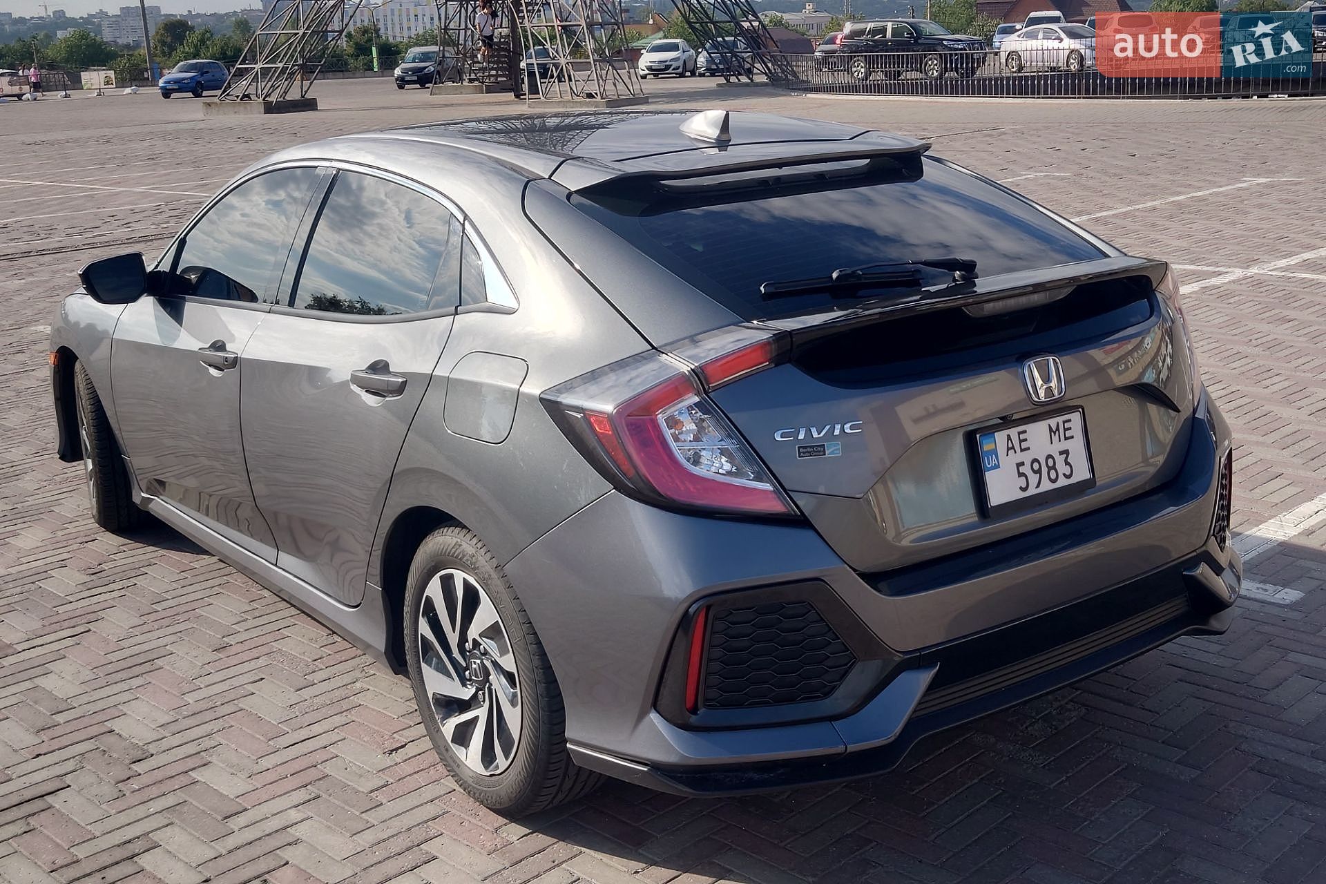 Honda Civic 2019 VIN SHHFK7H3XKU417303 фото оголошення 17 з 19