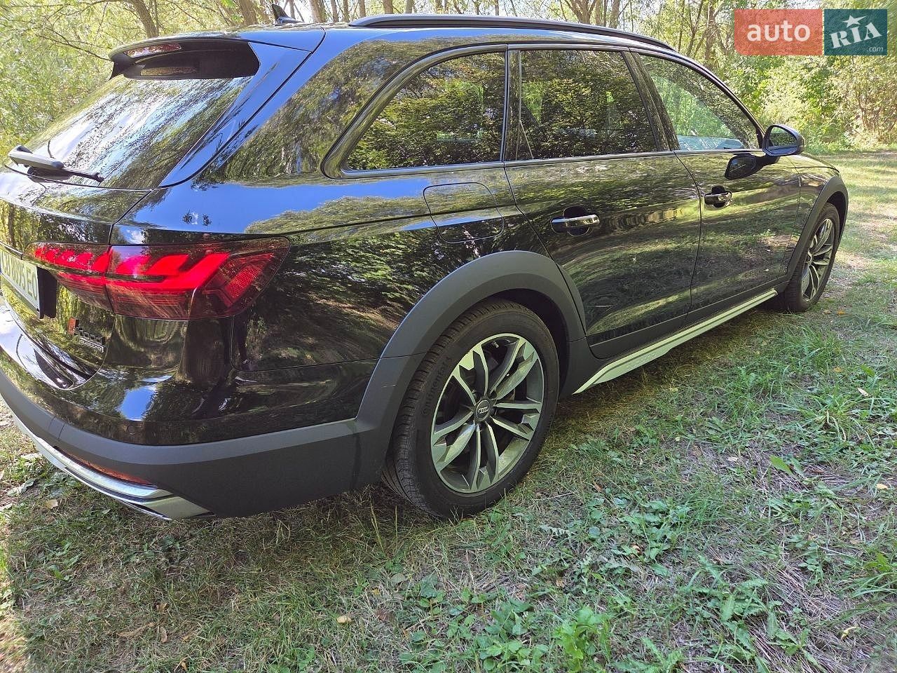 Audi A4 Allroad 2020 VIN WA18AAF45MA014129 фото оголошення 4 з 43