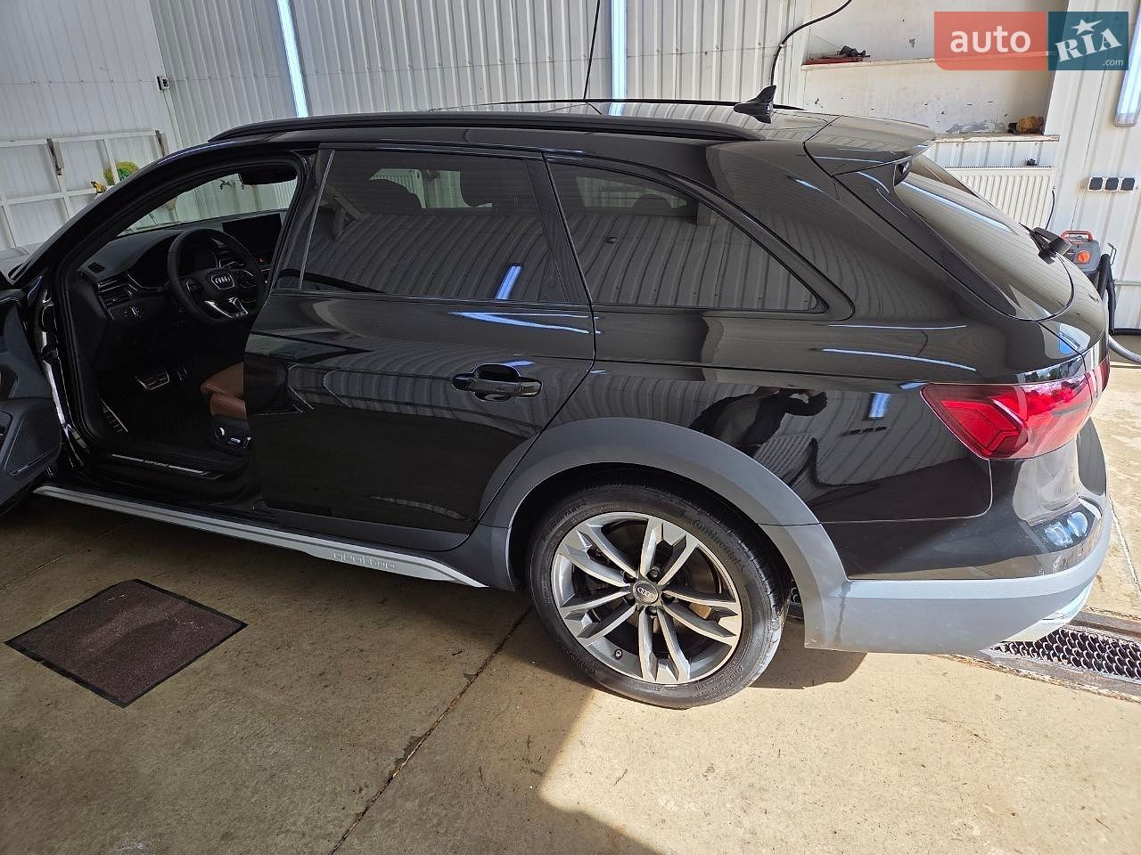 Audi A4 Allroad 2020 VIN WA18AAF45MA014129 фото оголошення 11 з 43