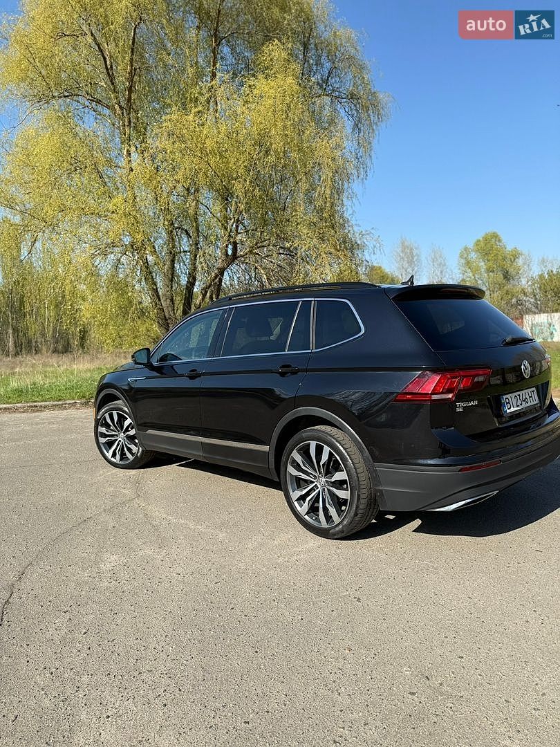 Volkswagen Tiguan 2018 VIN 3VV3B7AX5KM046761 фото оголошення 3 з 16