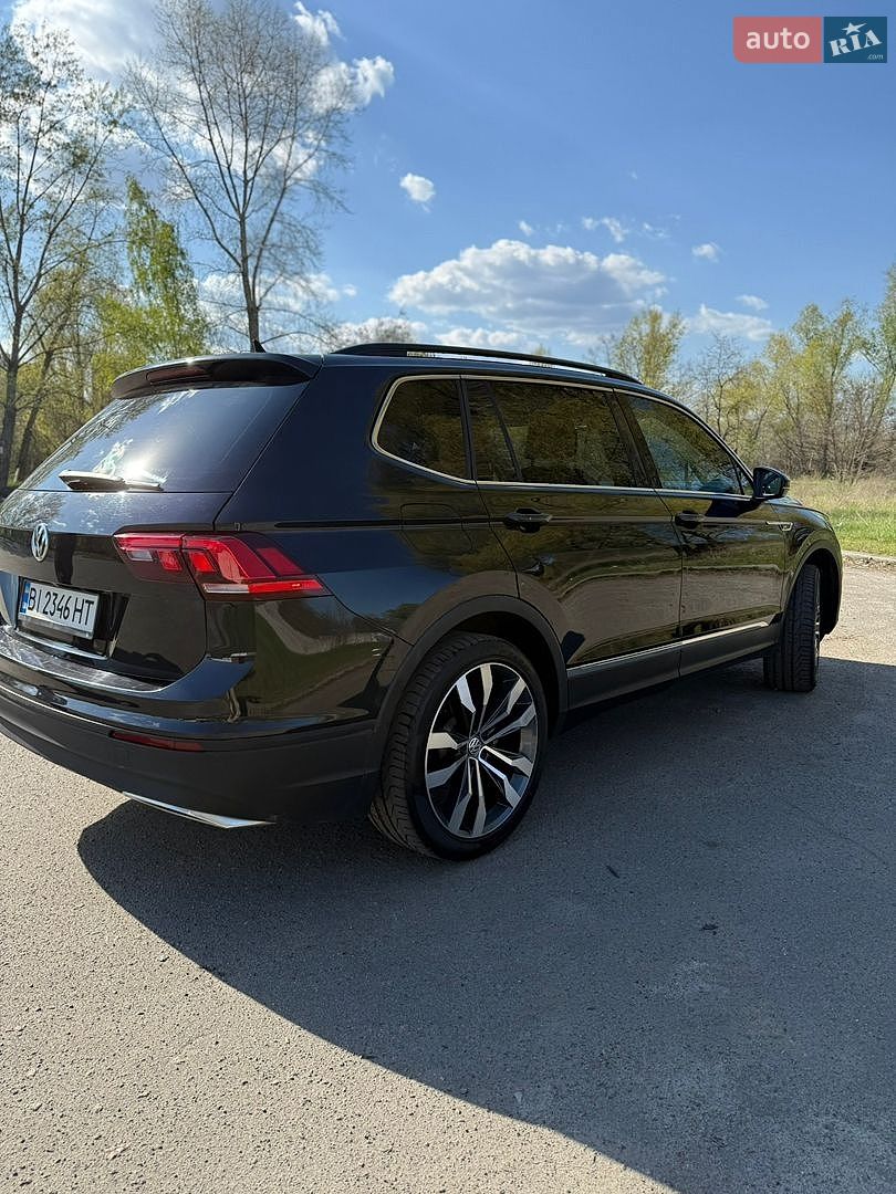 Volkswagen Tiguan 2018 VIN 3VV3B7AX5KM046761 фото оголошення 7 з 16