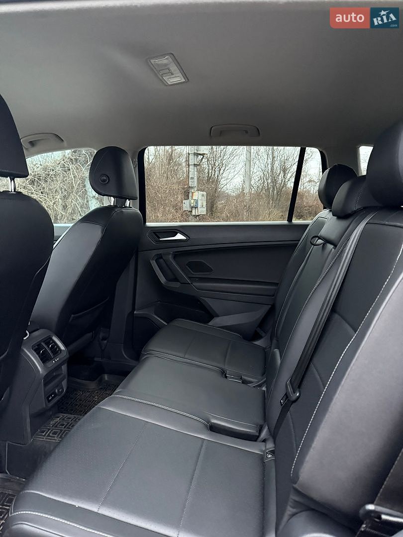 Volkswagen Tiguan 2018 VIN 3VV3B7AX5KM046761 фото оголошення 15 з 16