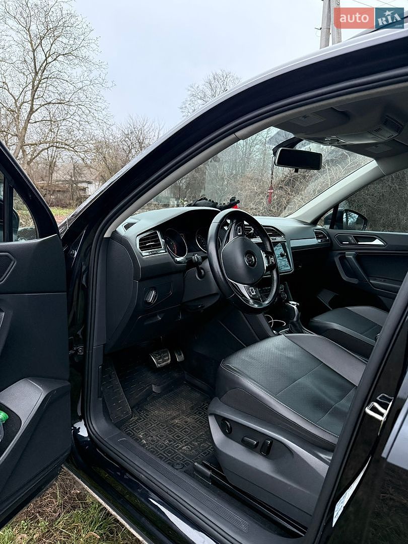 Volkswagen Tiguan 2018 VIN 3VV3B7AX5KM046761 фото оголошення 16 з 16