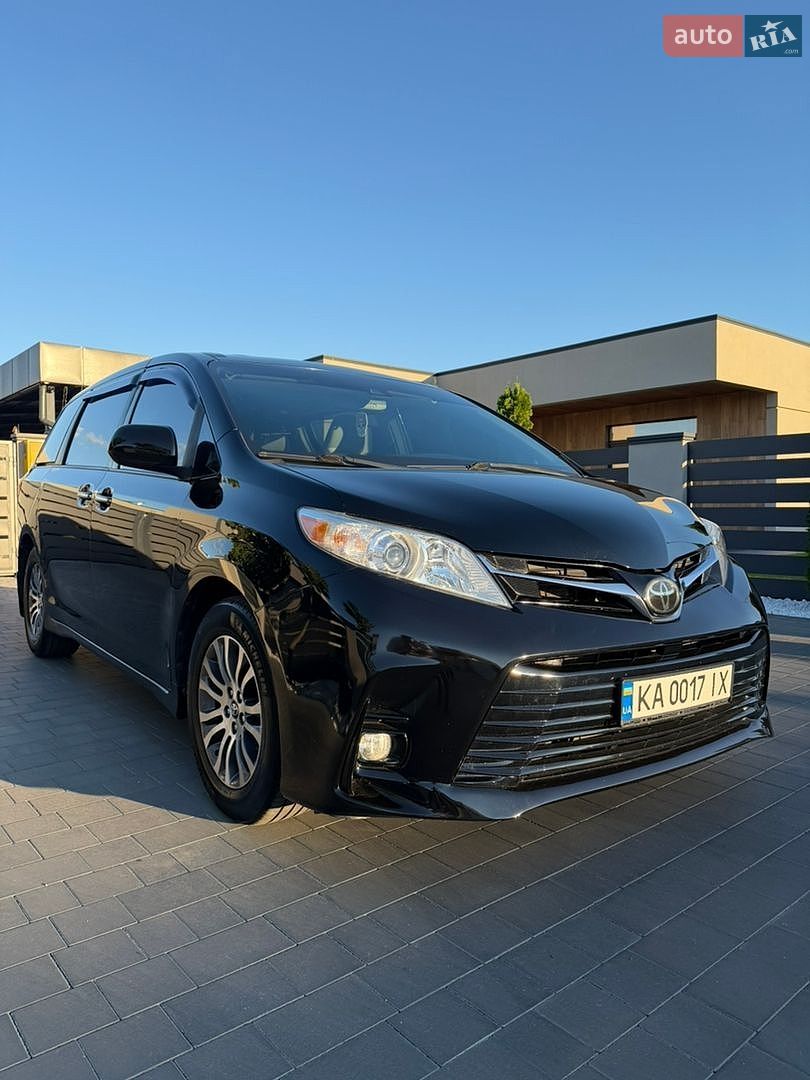 Toyota Sienna 2018 VIN 5TDYZ3DC7KS984066 фото оголошення 2 з 19