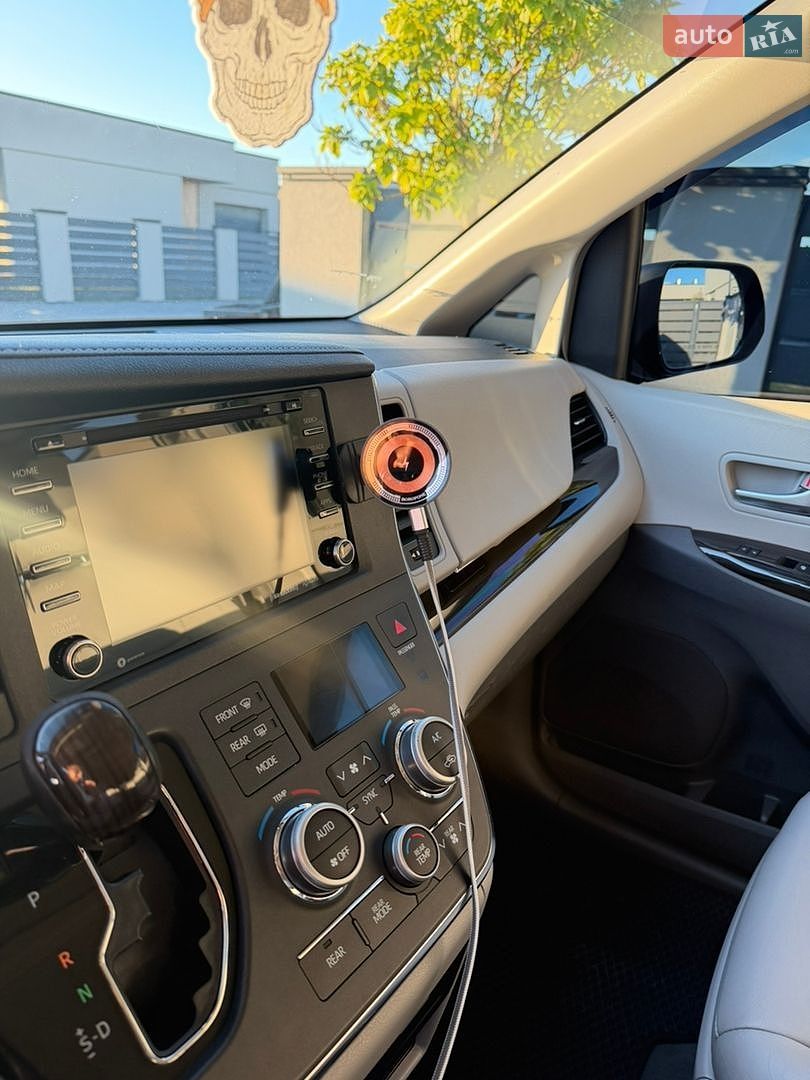 Toyota Sienna 2018 VIN 5TDYZ3DC7KS984066 фото оголошення 15 з 19