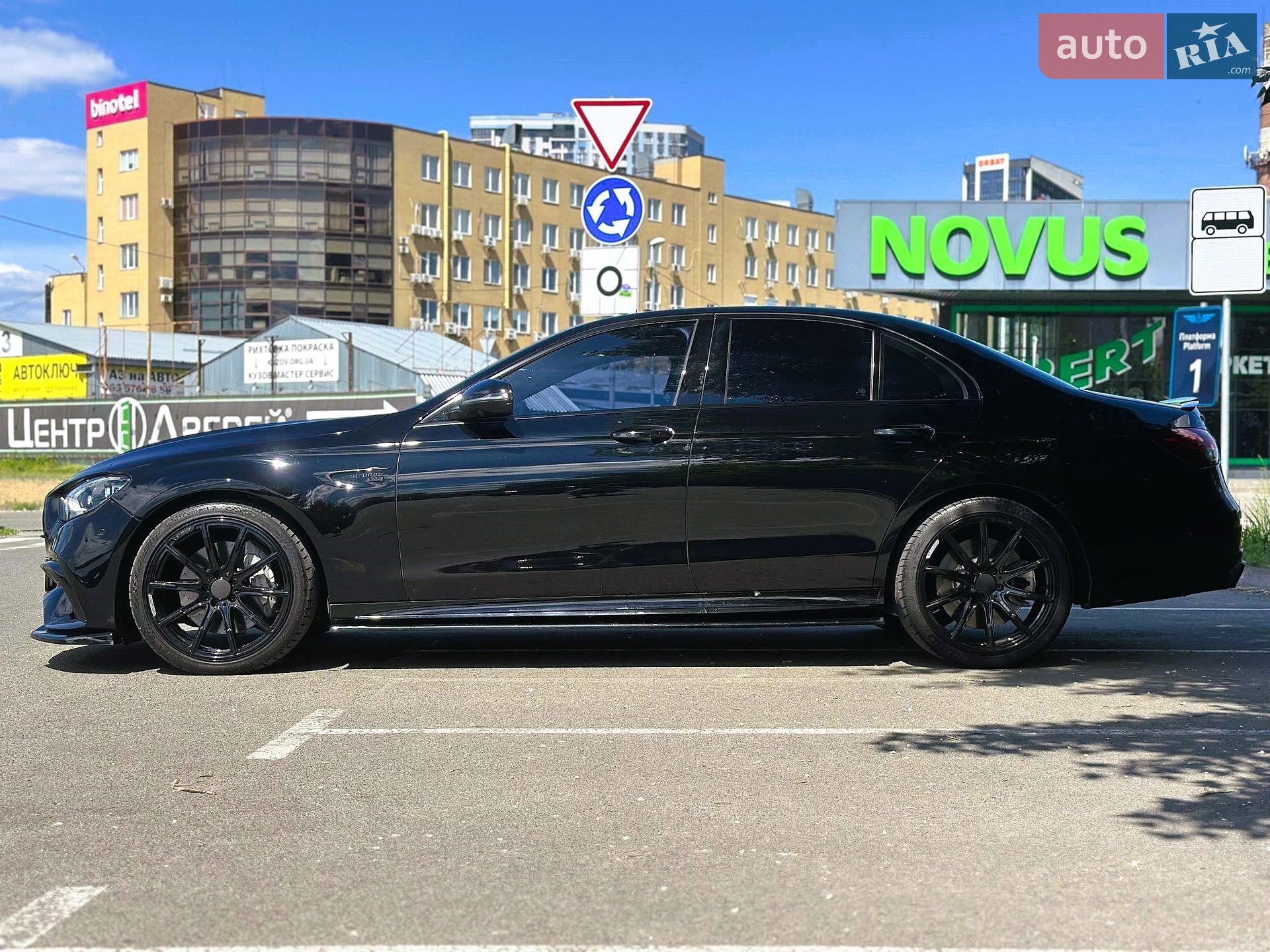 Mercedes-Benz E-Class 2019 VIN WDDZF6JBXKA618874 фото оголошення 5 з 39