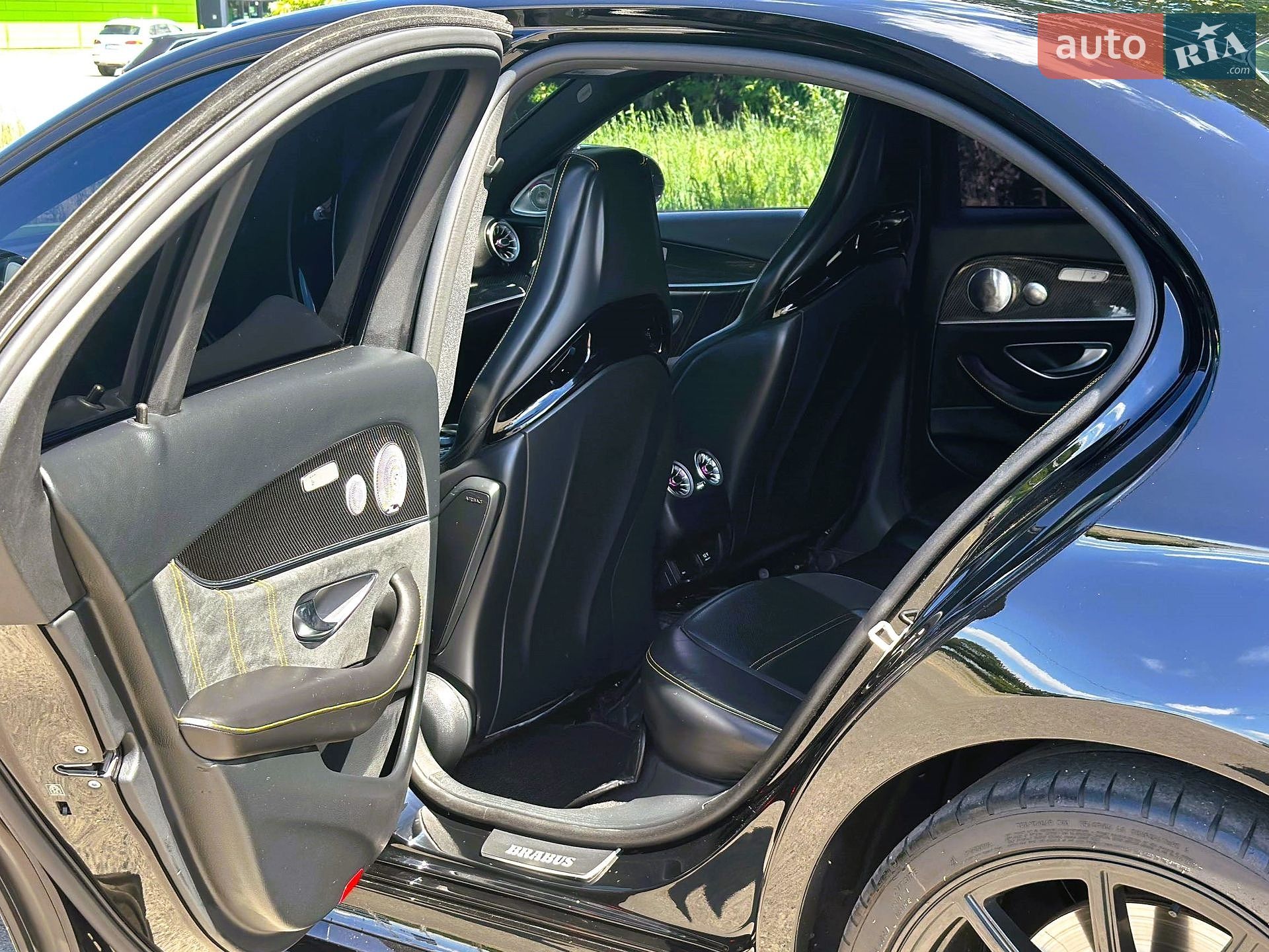 Mercedes-Benz E-Class 2019 VIN WDDZF6JBXKA618874 фото оголошення 17 з 39