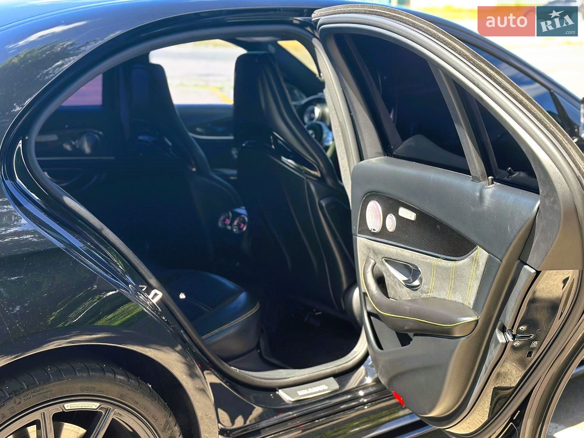 Mercedes-Benz E-Class 2019 VIN WDDZF6JBXKA618874 фото оголошення 27 з 39