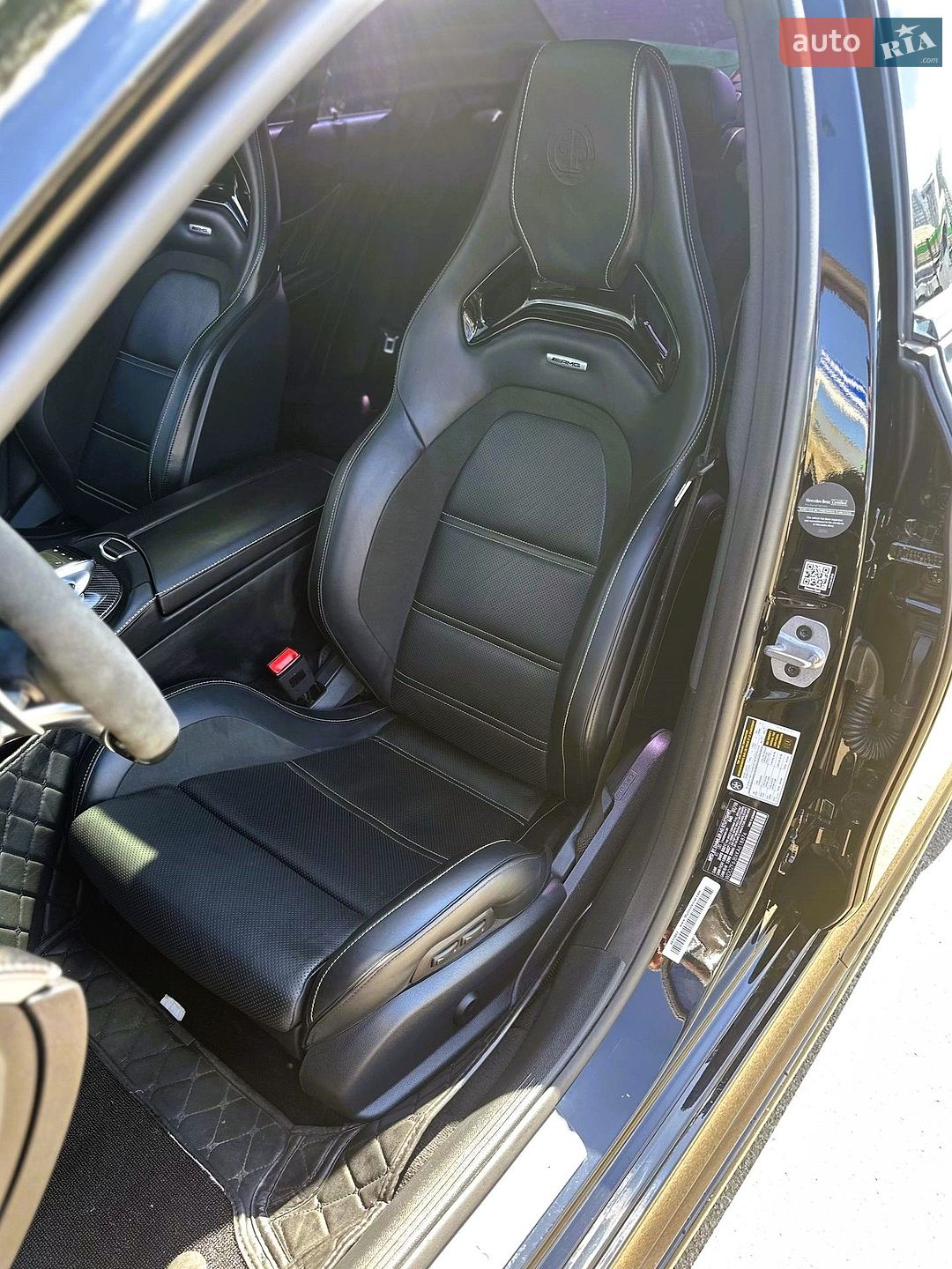 Mercedes-Benz E-Class 2019 VIN WDDZF6JBXKA618874 фото оголошення 37 з 39