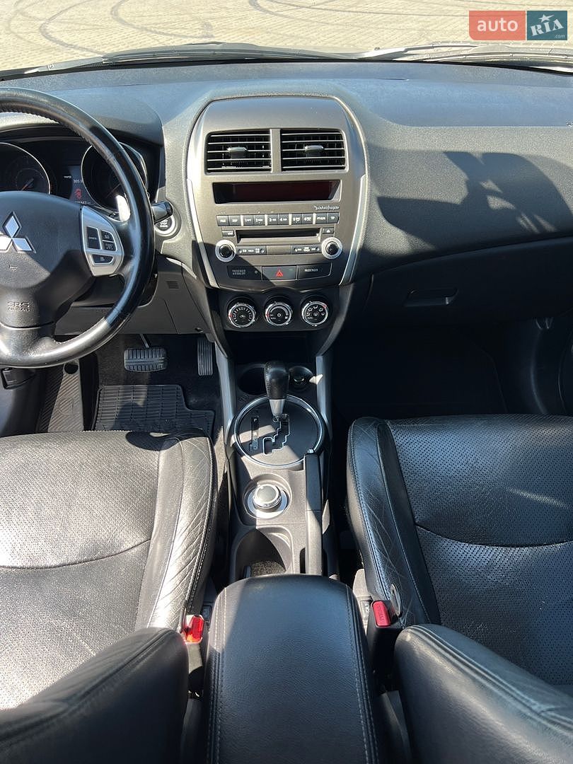 MITSUBISHI Mitsubishi ASX 2011 VIN JMBXTGA2WCZ000290 фото оголошення 12 з 35