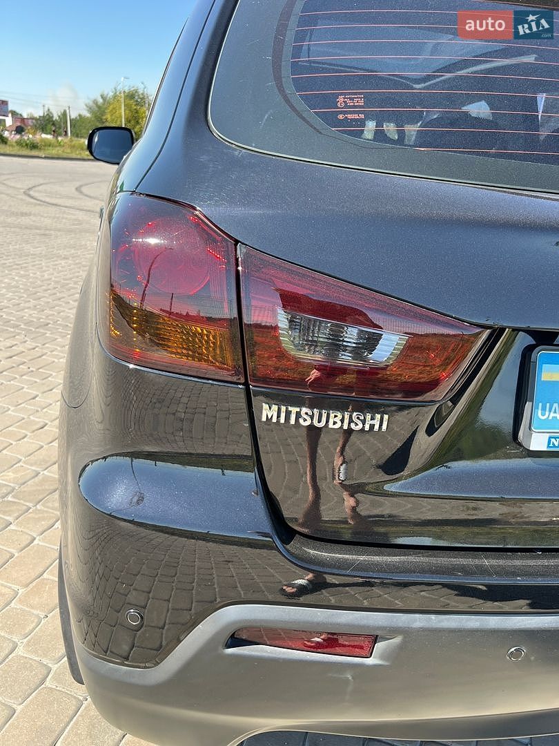 MITSUBISHI Mitsubishi ASX 2011 VIN JMBXTGA2WCZ000290 фото оголошення 31 з 35