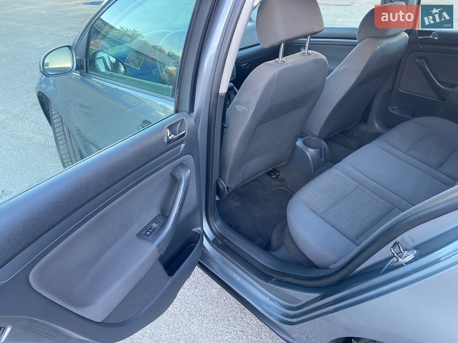 Volkswagen Golf 2005 VIN WVWZZZ1KZ5Z000086 фото оголошення 11 з 17