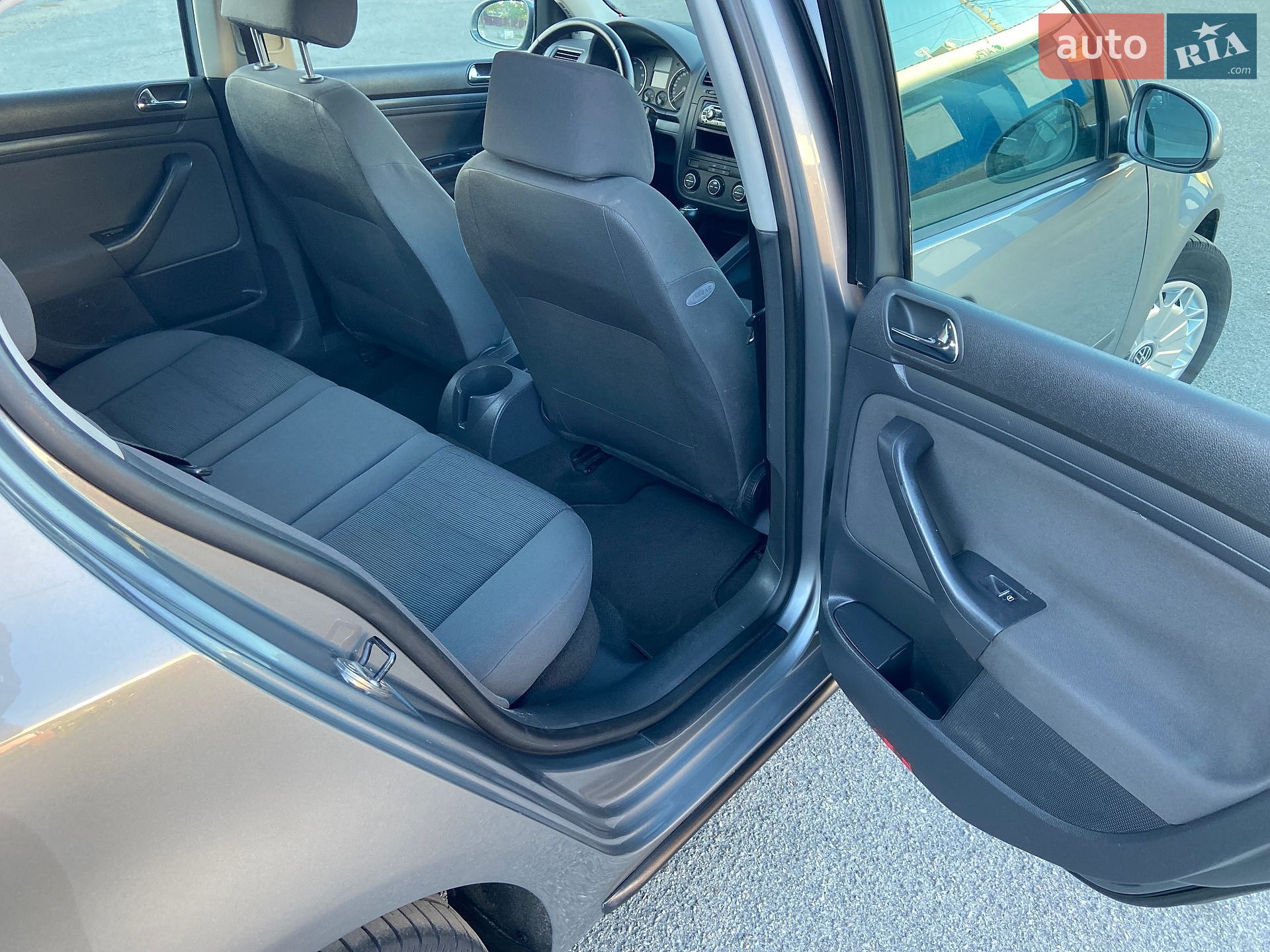 Volkswagen Golf 2005 VIN WVWZZZ1KZ5Z000086 фото оголошення 13 з 17
