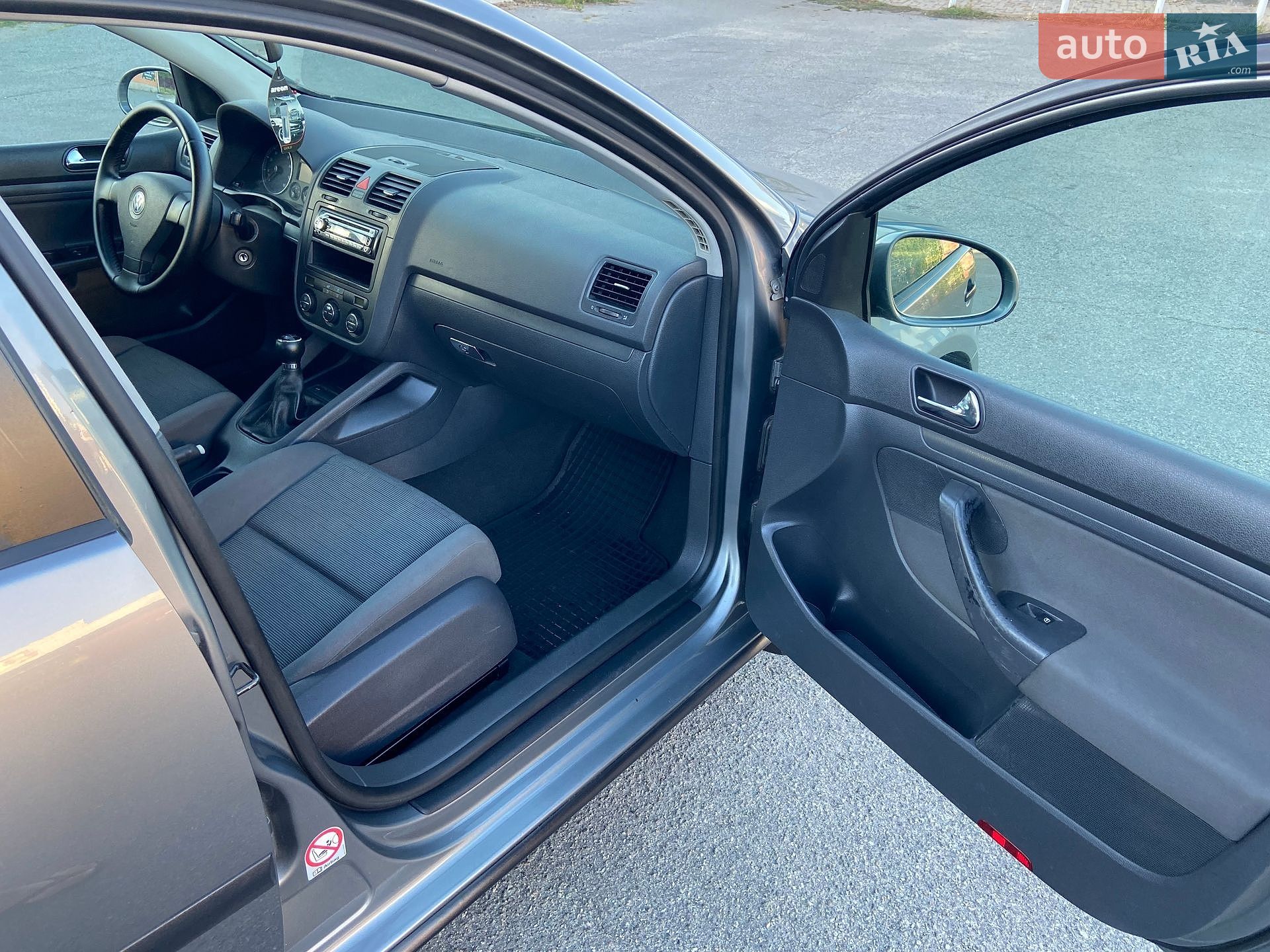 Volkswagen Golf 2005 VIN WVWZZZ1KZ5Z000086 фото оголошення 14 з 17