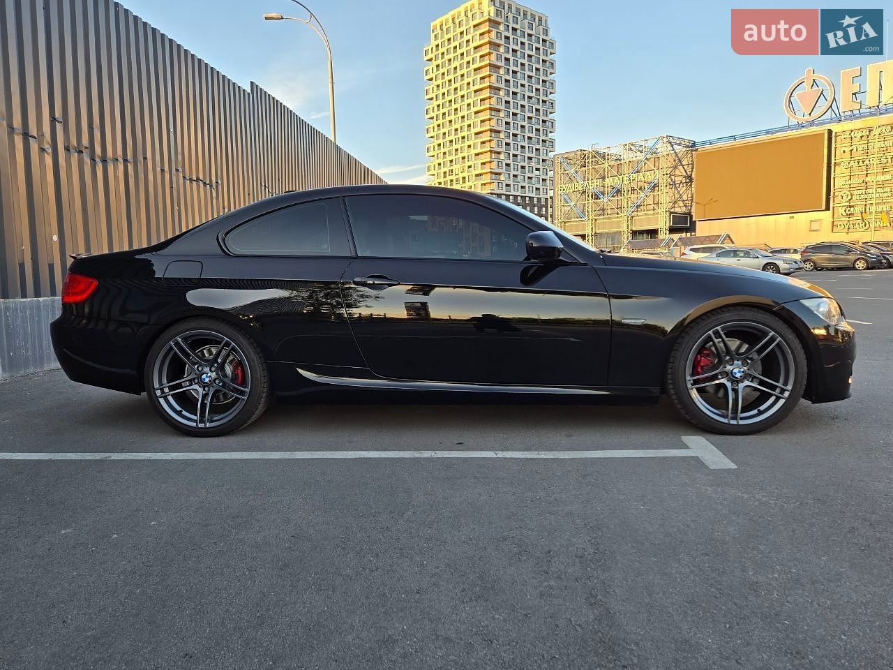 BMW 3 Series 2012 VIN WBAKE3C59CE770141 фото оголошення 4 з 57