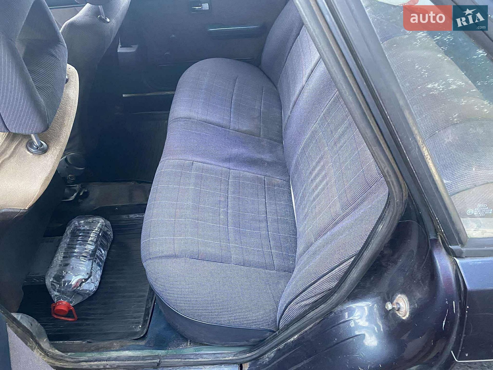 Audi 80 1986 VIN WAUZZZ81ZGA083661 фото оголошення 7 з 8