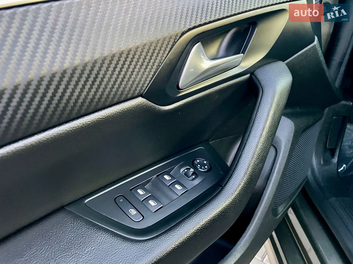 Peugeot 508 2019 VIN VR3FJEHYRKY216335 фото оголошення 38 з 47