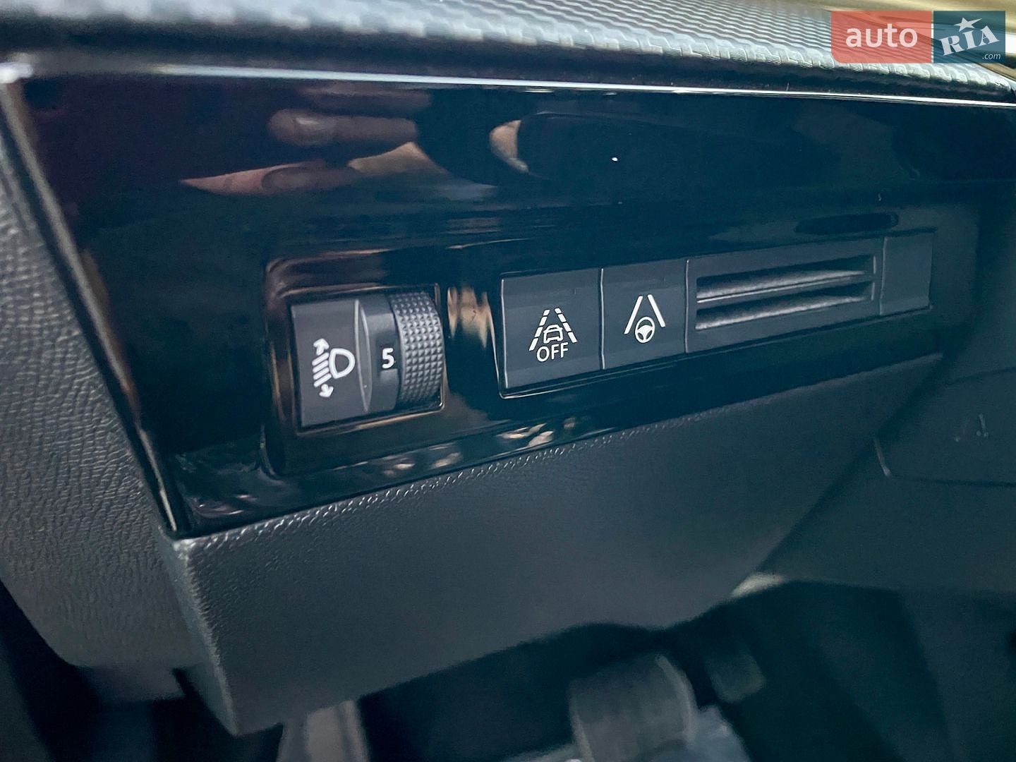 Peugeot 508 2019 VIN VR3FJEHYRKY216335 фото оголошення 37 з 47